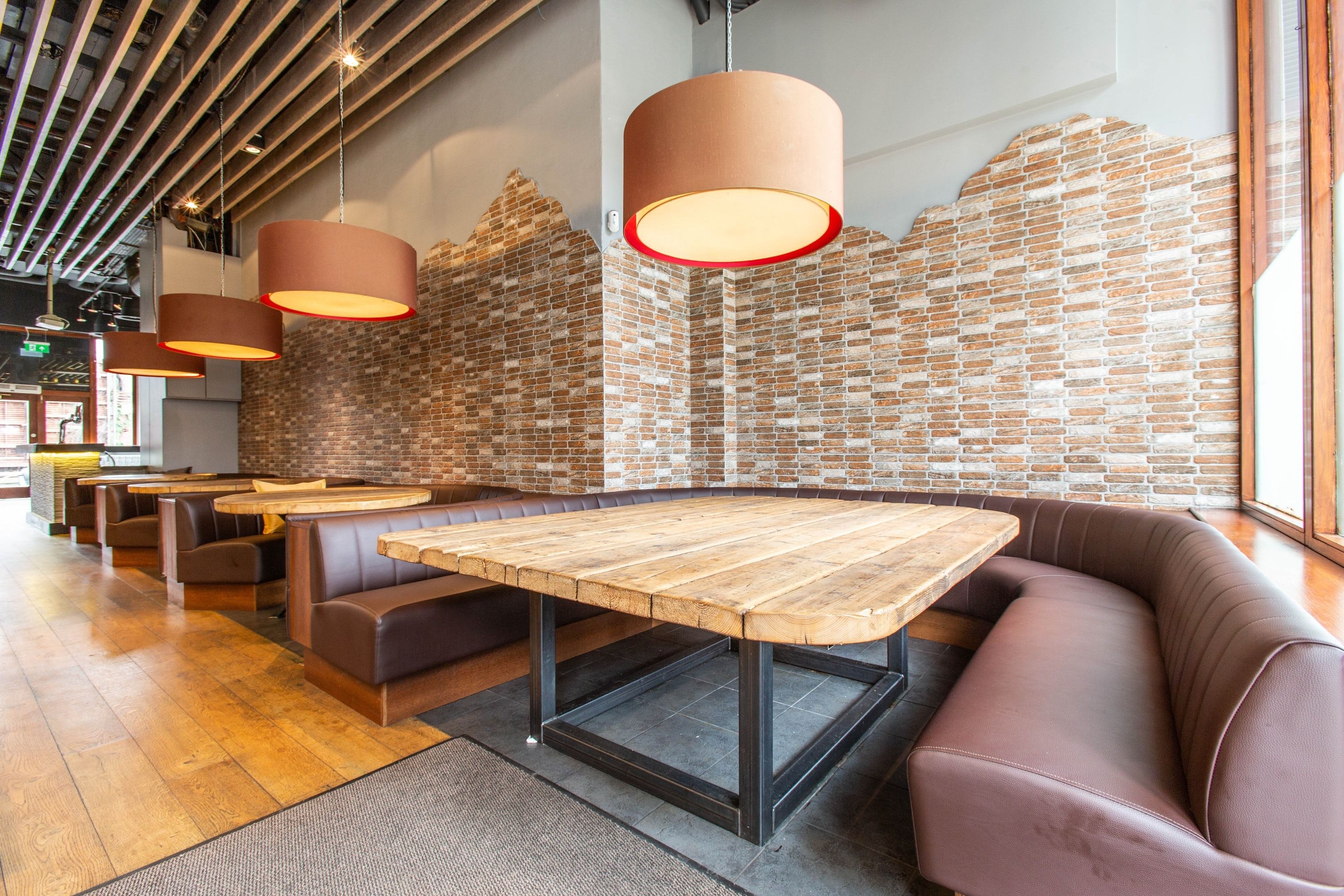 interior of smiths bar and grill paddington cocktail bar london