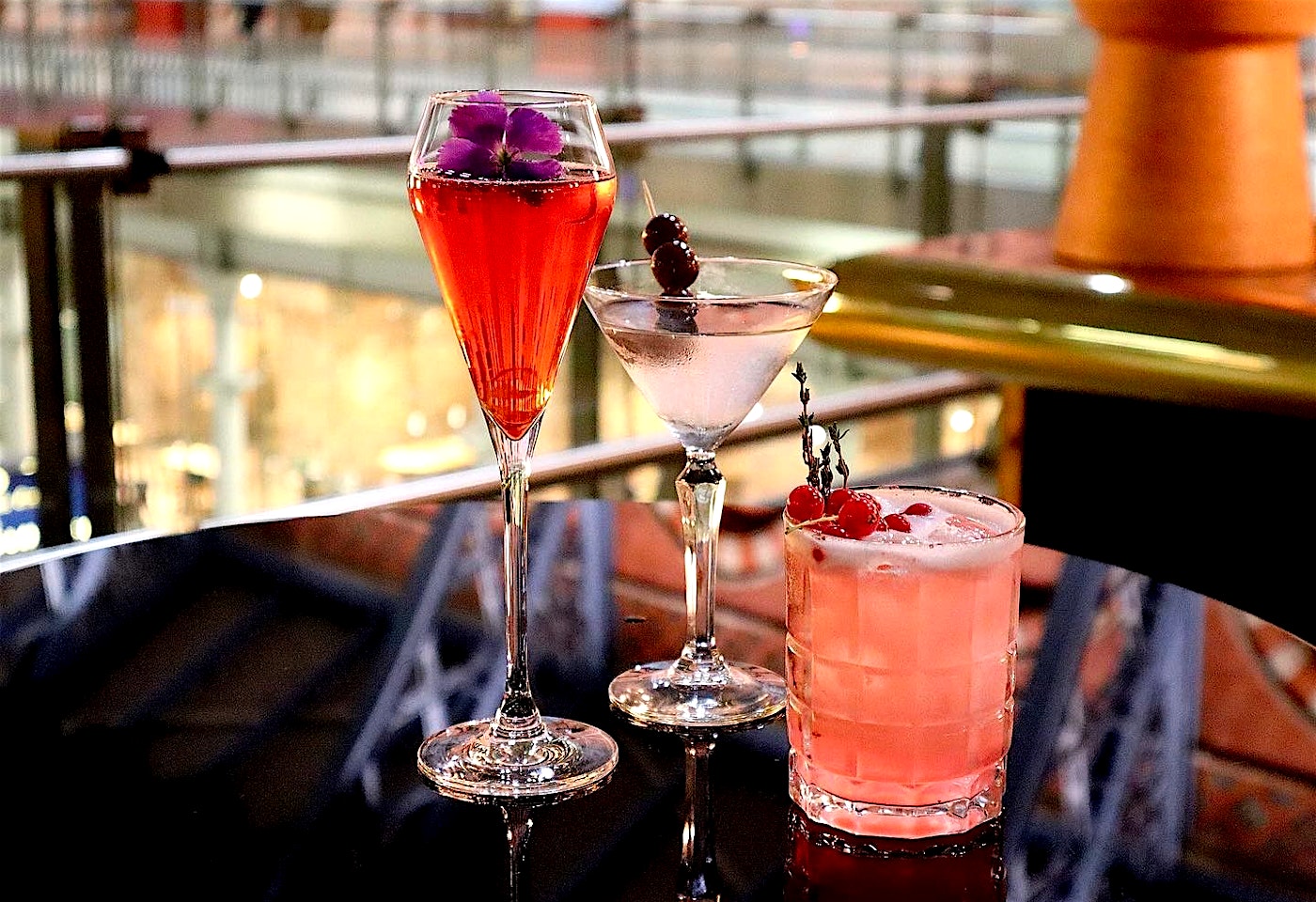 cocktails at st pancras brasserie and champagne bar in kings cross london