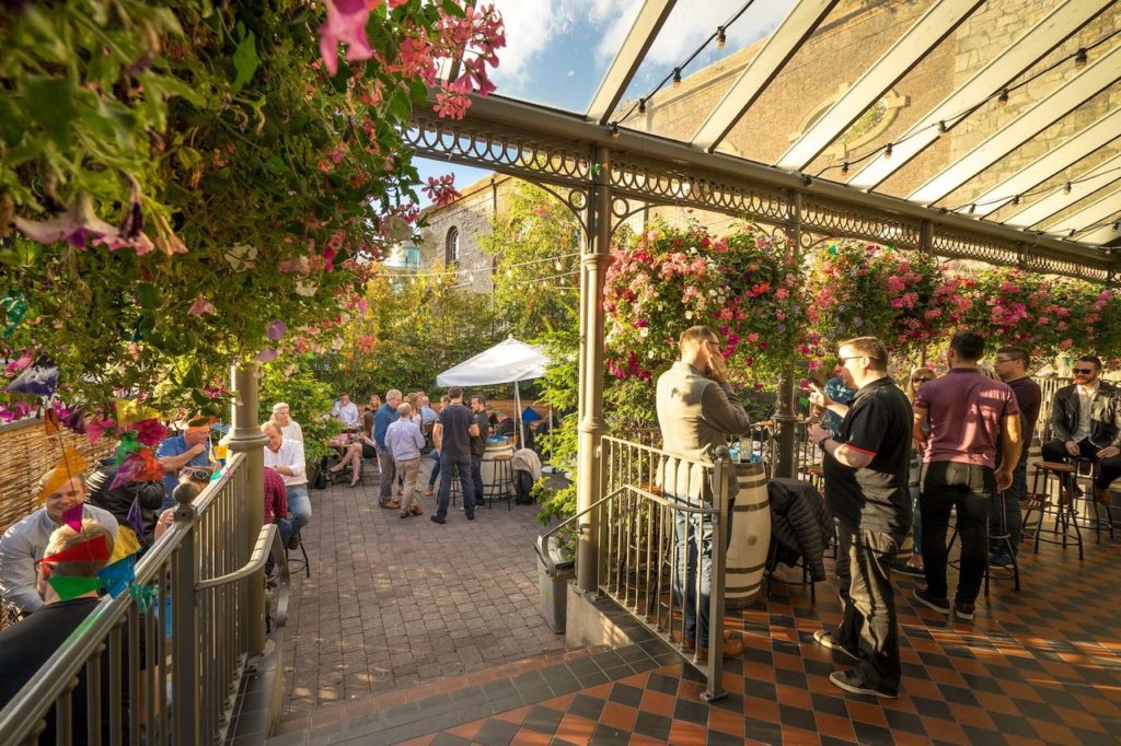 Hire Summer Party Venues venues