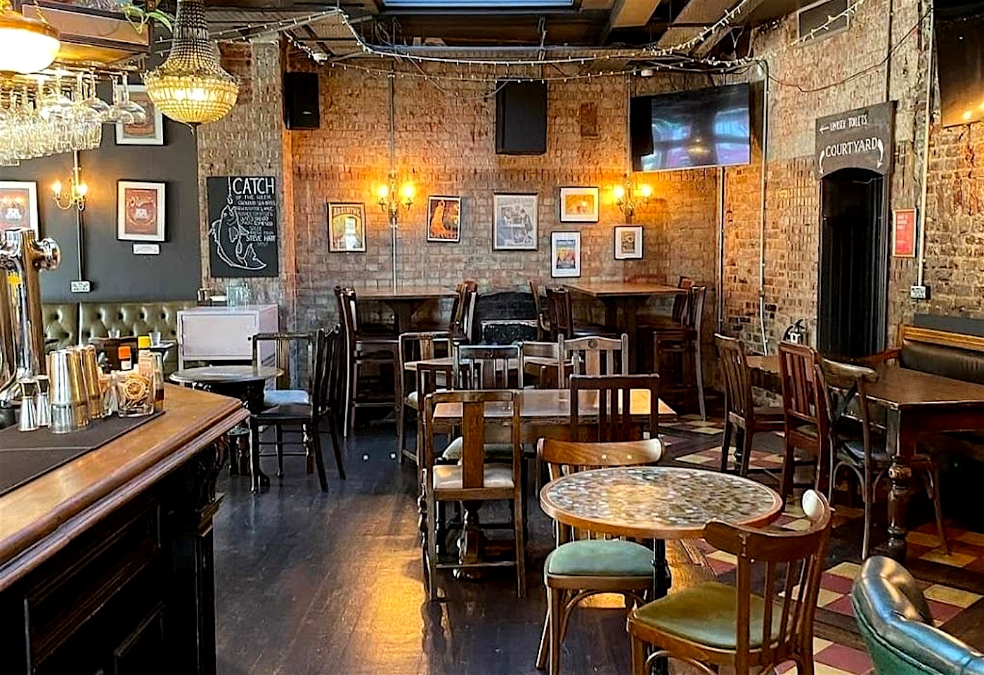 the alpaca angel bar london