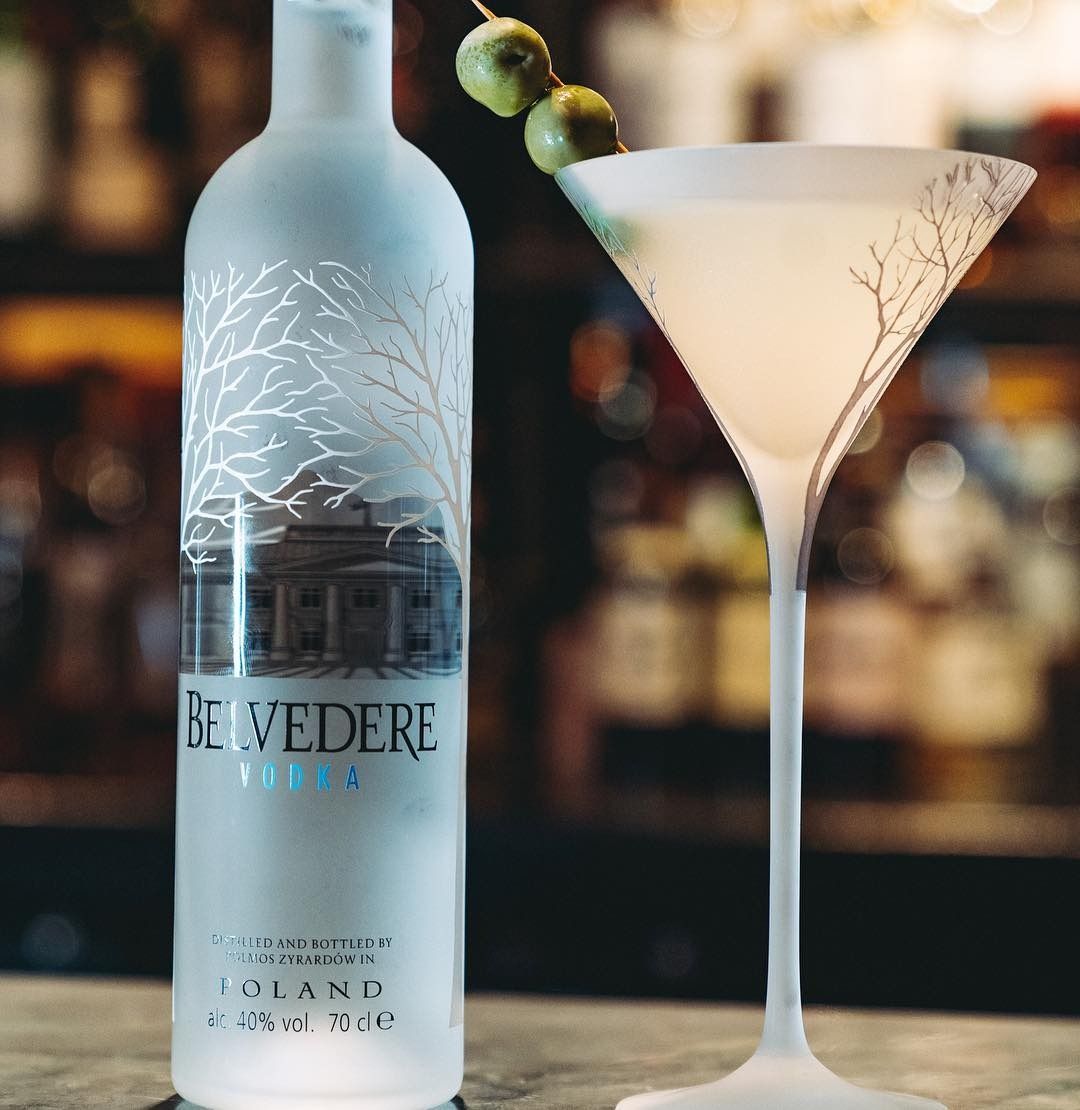 cocktail at the back bar in belgravia london bar