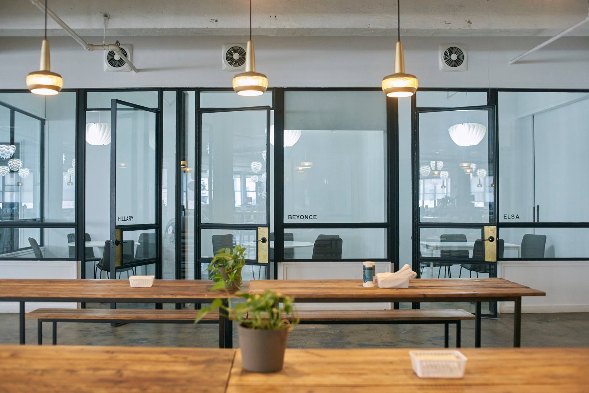 Produce some of your best work at this industrial Brooklyn meeting space: The Brass Factory image 2