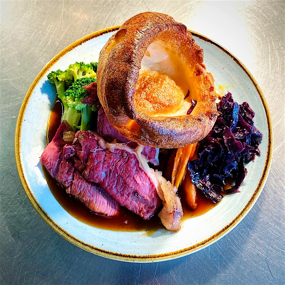 the-cat-and-mutton-hackney-london-bar-roast-dinner