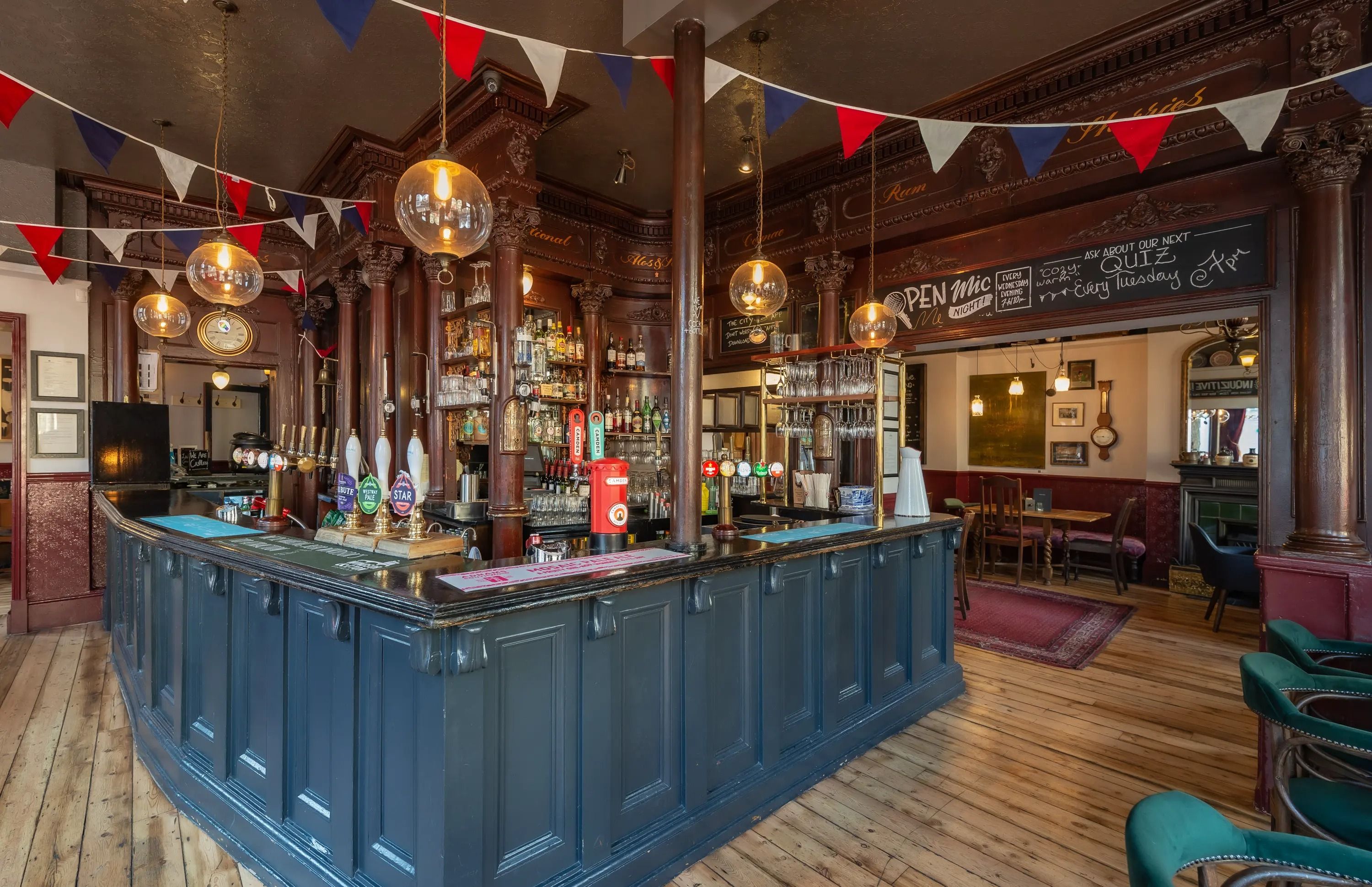 Another traditional pub for a relaxed Sunday session: Cock & Bottle image 3