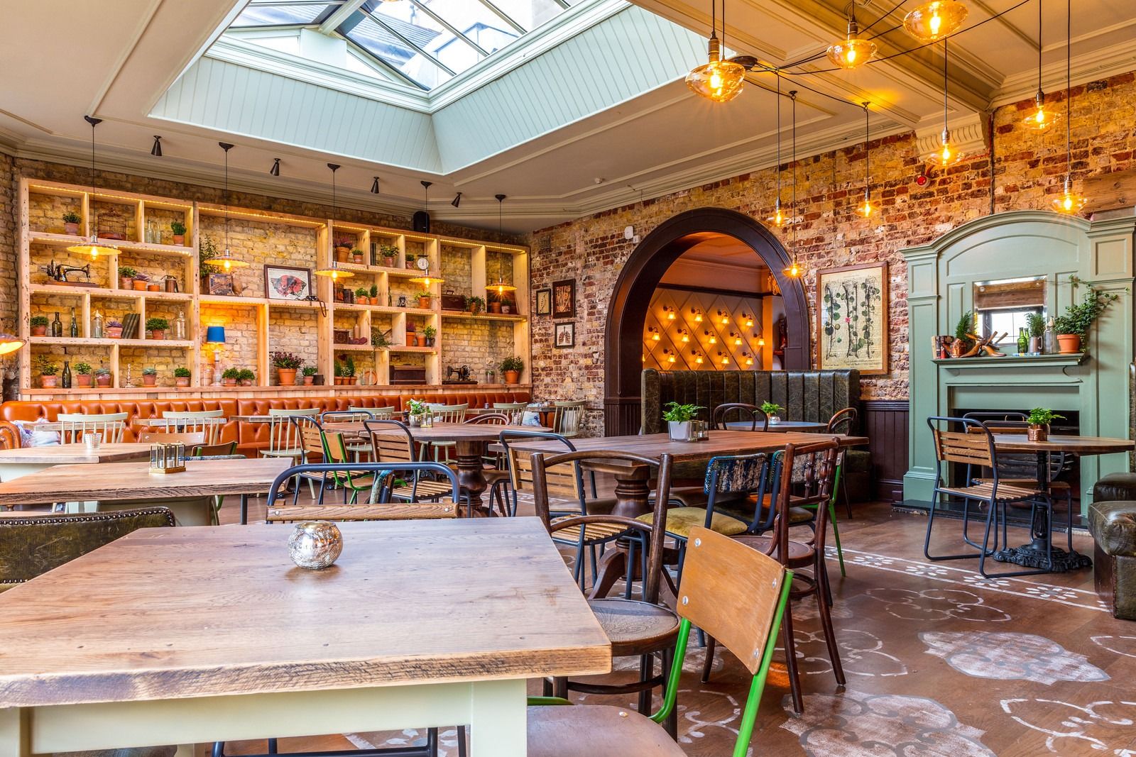 the devonshire balham bars 1