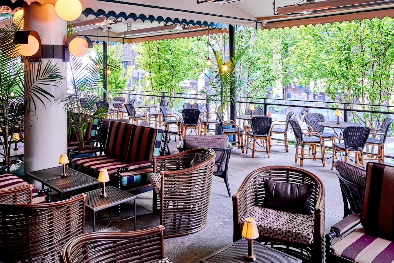 Have a New York happy meal on this Manhattan patio: The Dynamo Room1