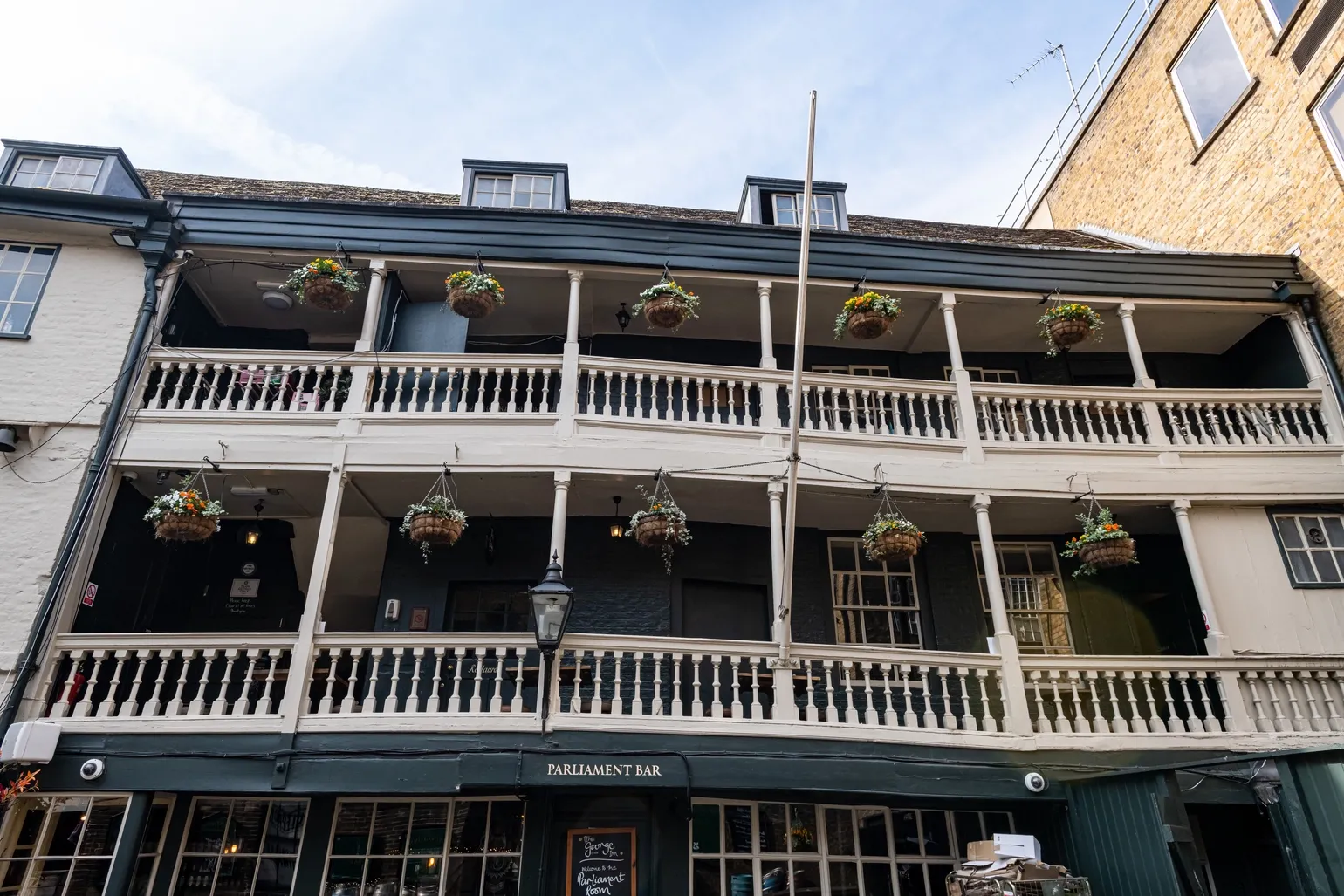 the historic galleries of the London Bridge bar The George pub