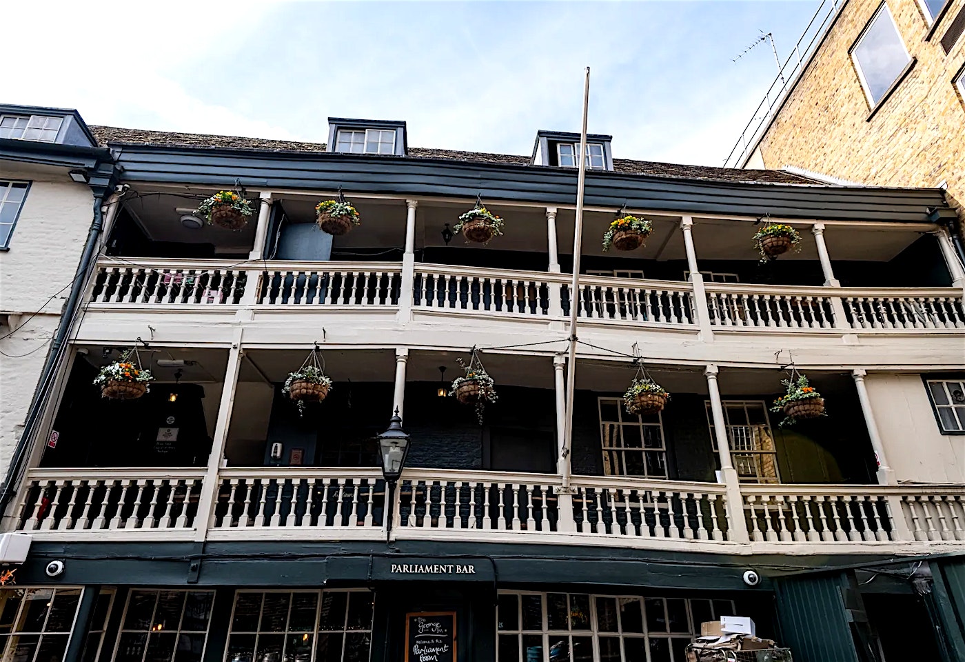 the historic galleries of the London Bridge bar The George pub