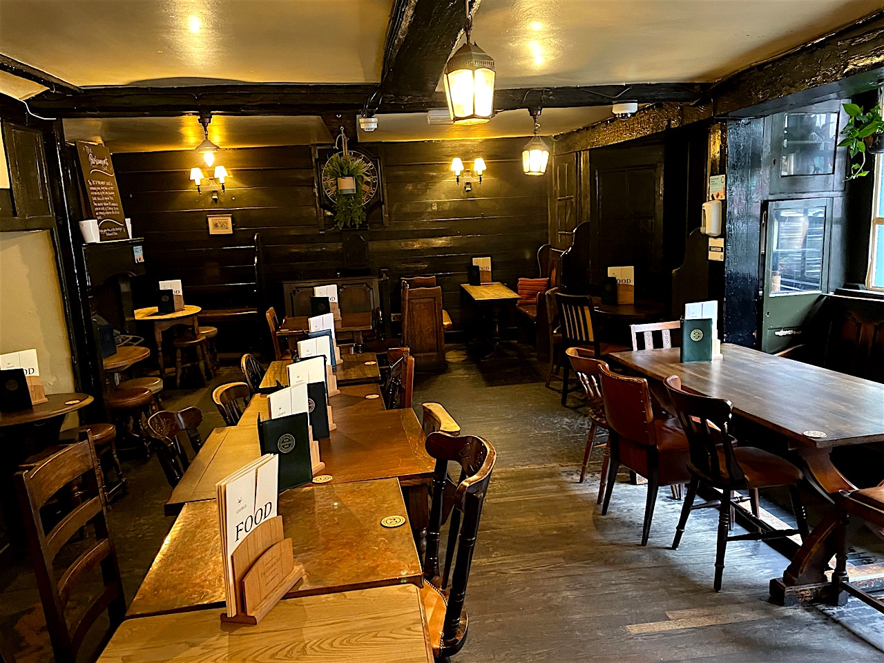 the george southwark pubs 1