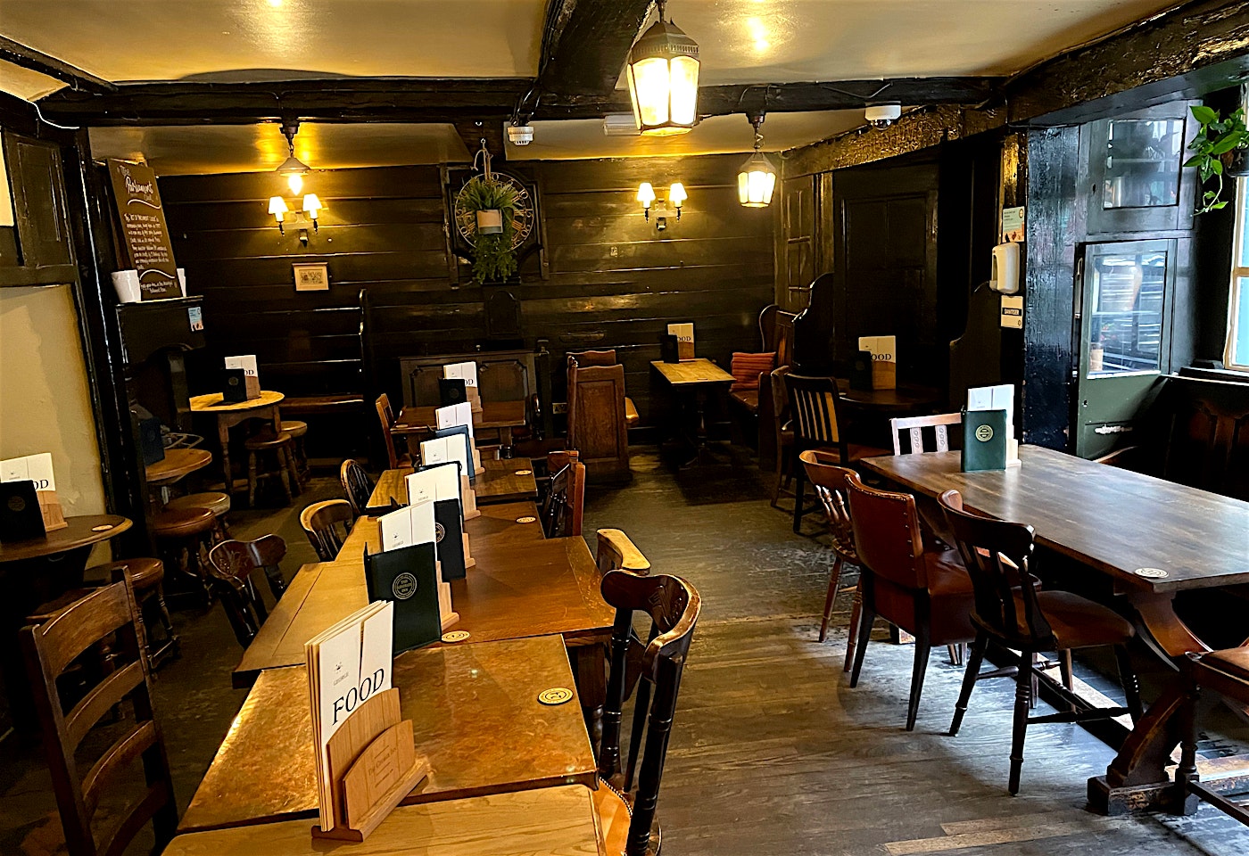 the george southwark pubs 1