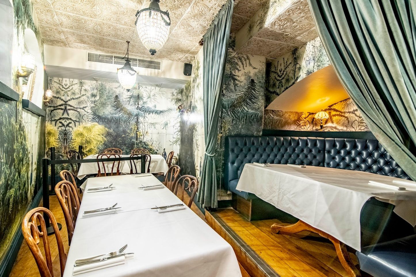 interior of the goat chelsea london bar