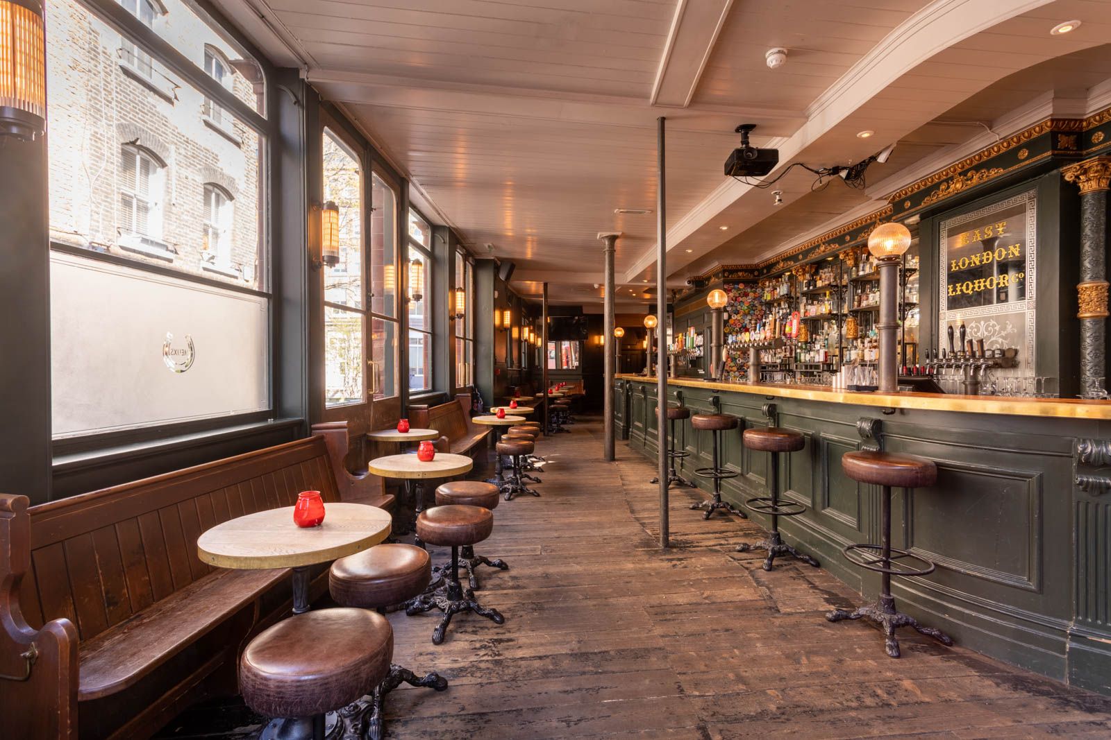 the vintage bar in the griffin pub in old street in london