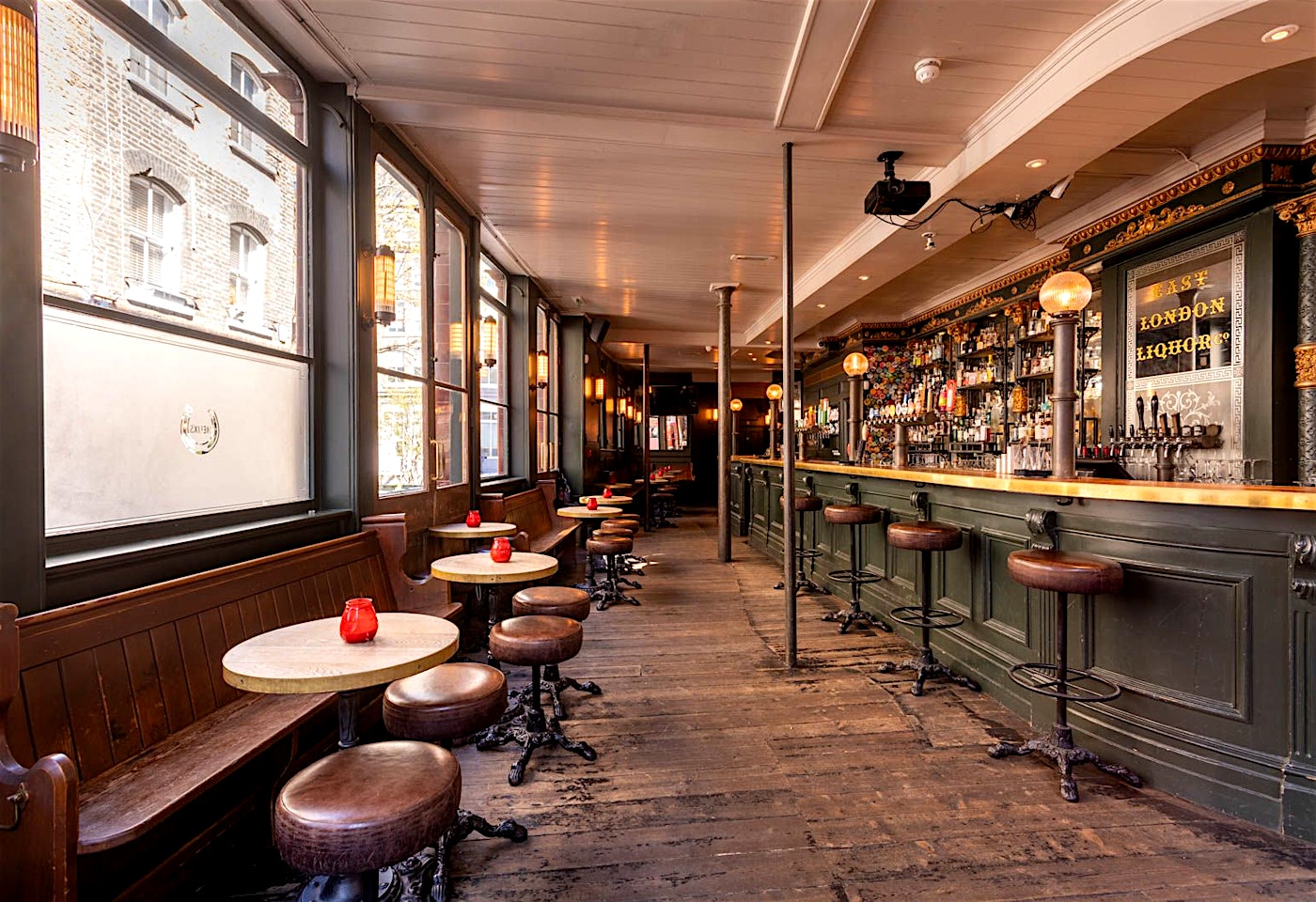the vintage bar in the griffin pub in old street in london