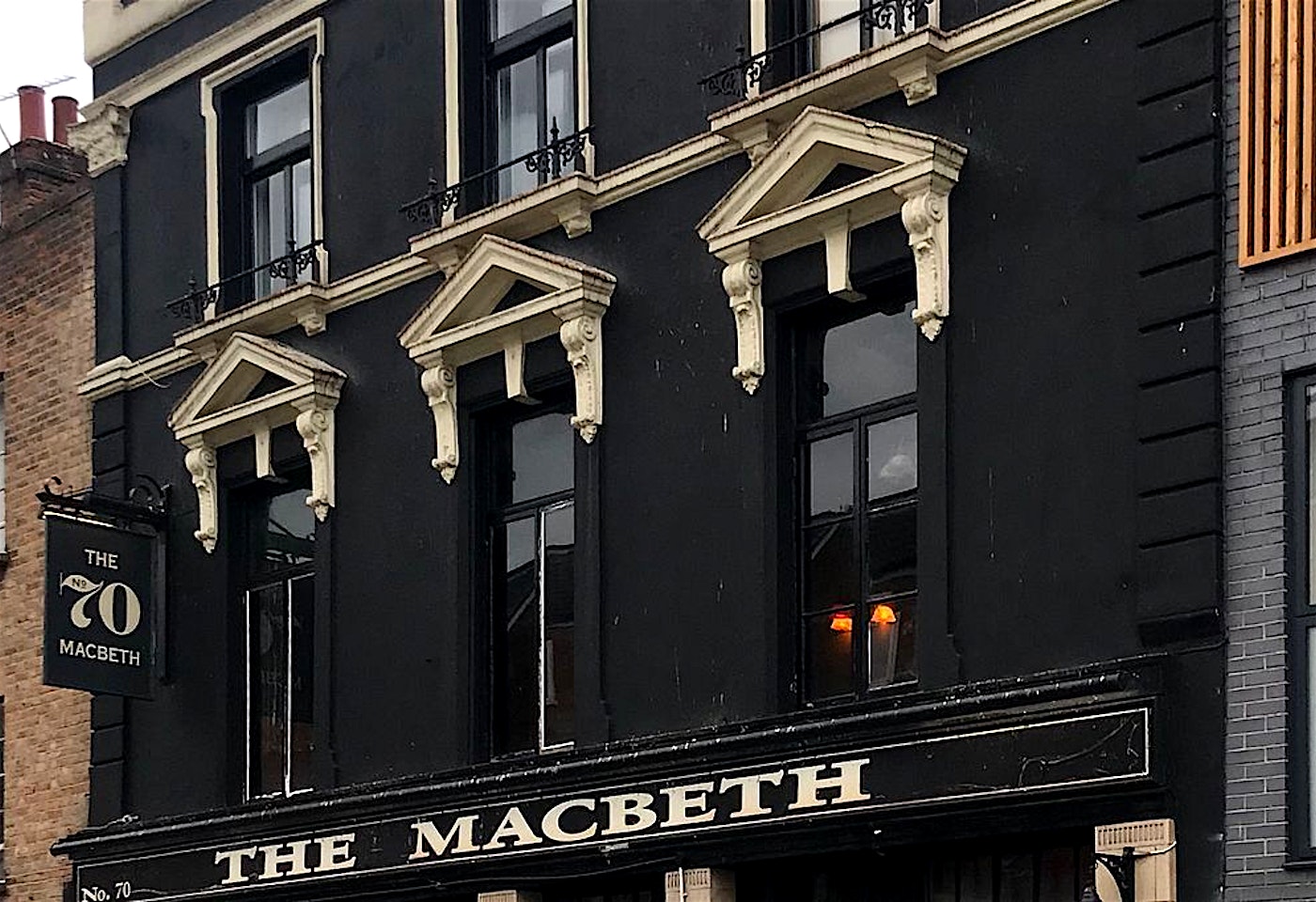 exterior of the macbeth pub in hoxton london