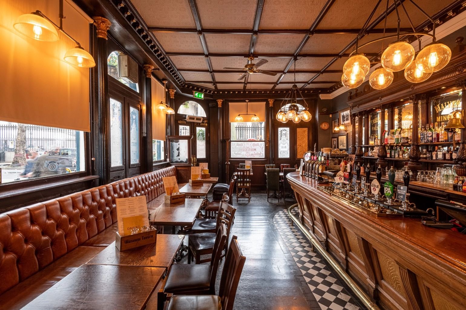 interior of the museum tavern bloomsbury bar