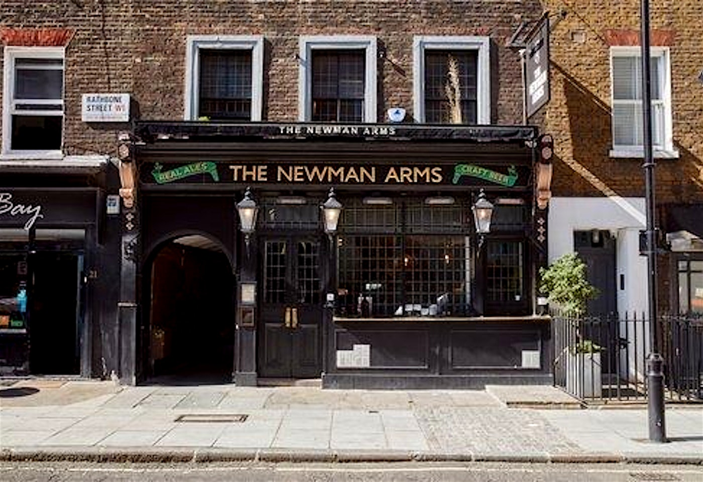 exterior of the newman arms fitzrovia london bar