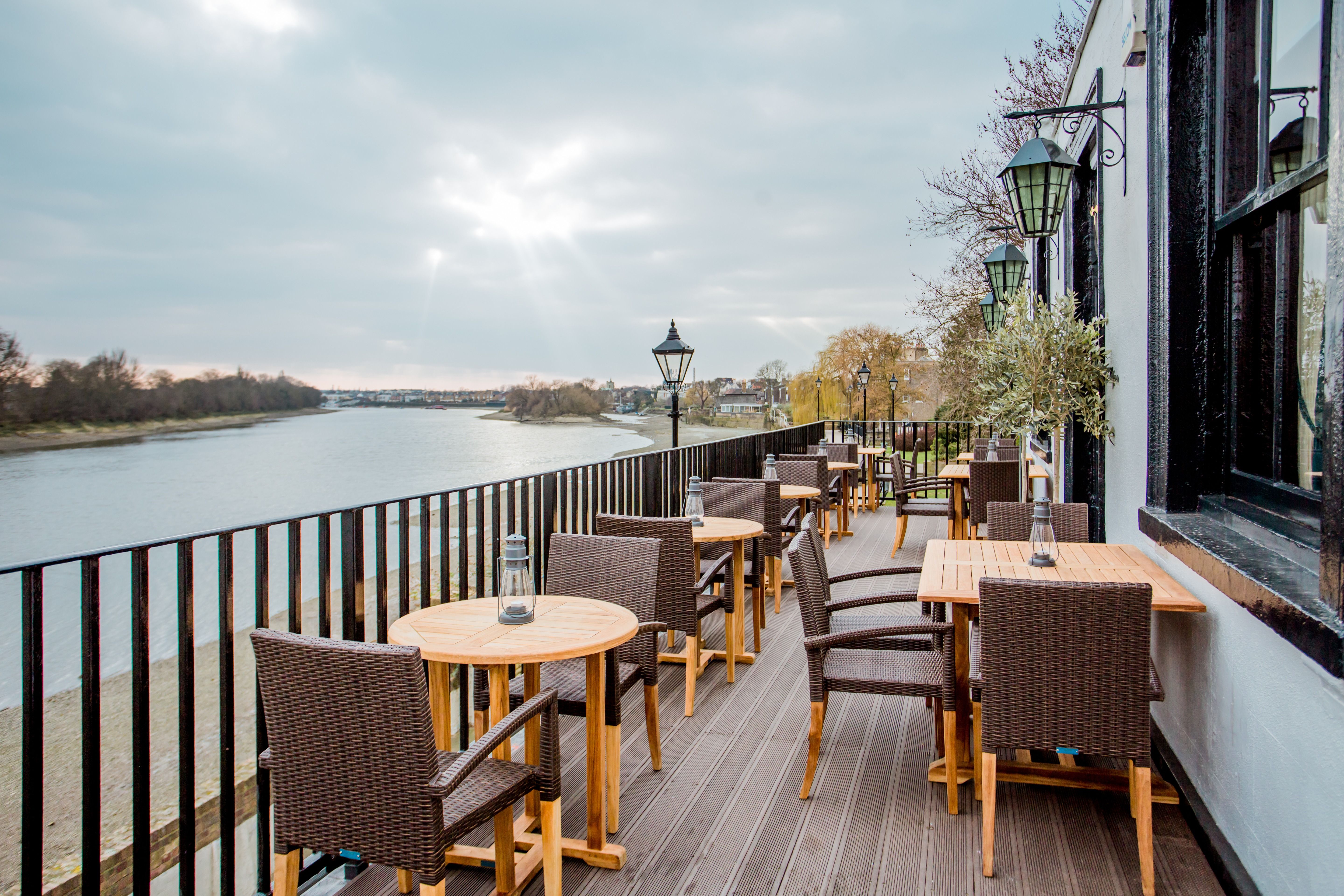 Our favourite Hammersmith river bars