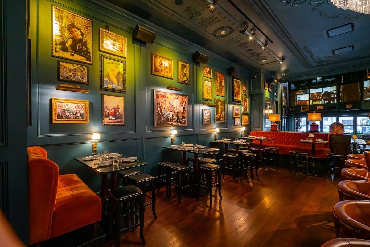 the parlour room midtown cocktail bar nyc 