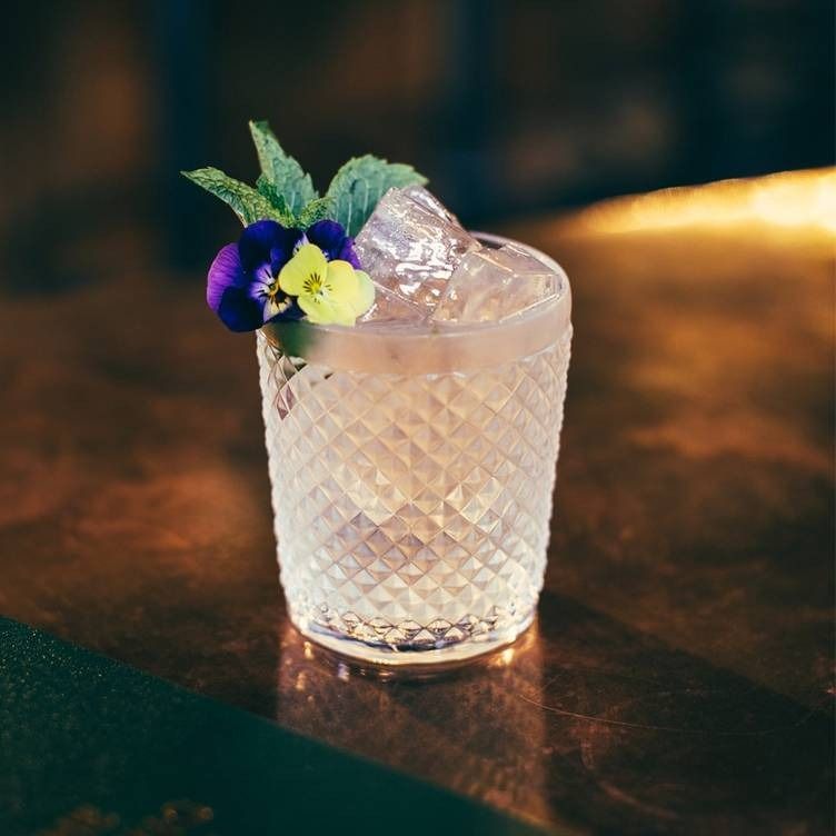 the resting room notting hill cocktail bars 3