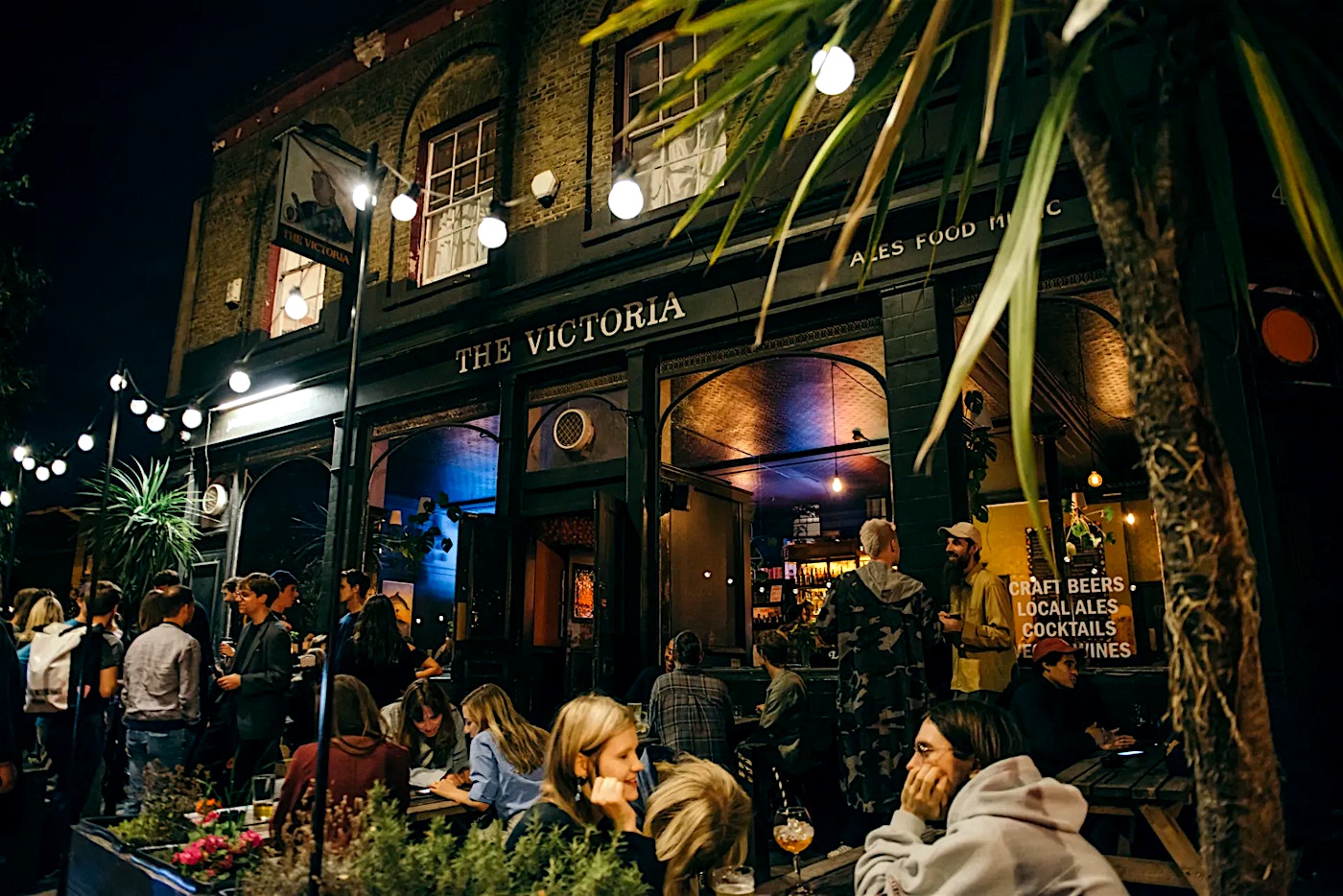 exterior of the victoria pub in dalston in london