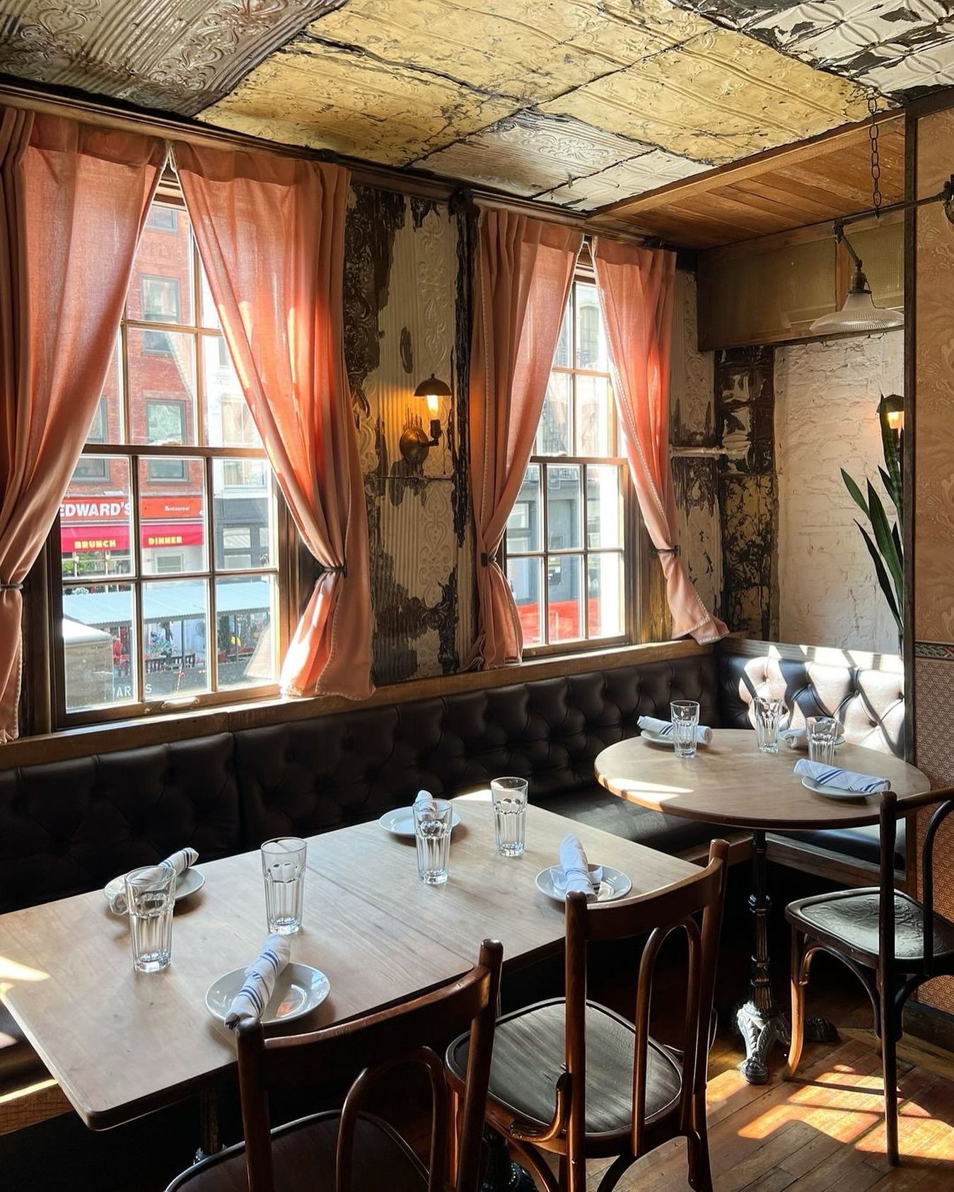 A ‘tiny’ but mighty summer party venue in Tribeca: Tiny’s and the Bar Upstairs image 3