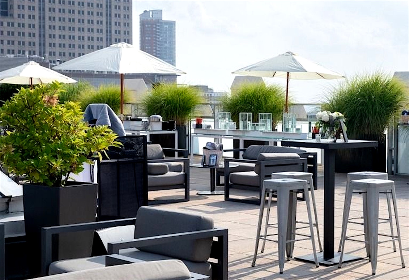 A grand Tribeca summer party venue with tantalizing views: Tribeca Rooftop image 2