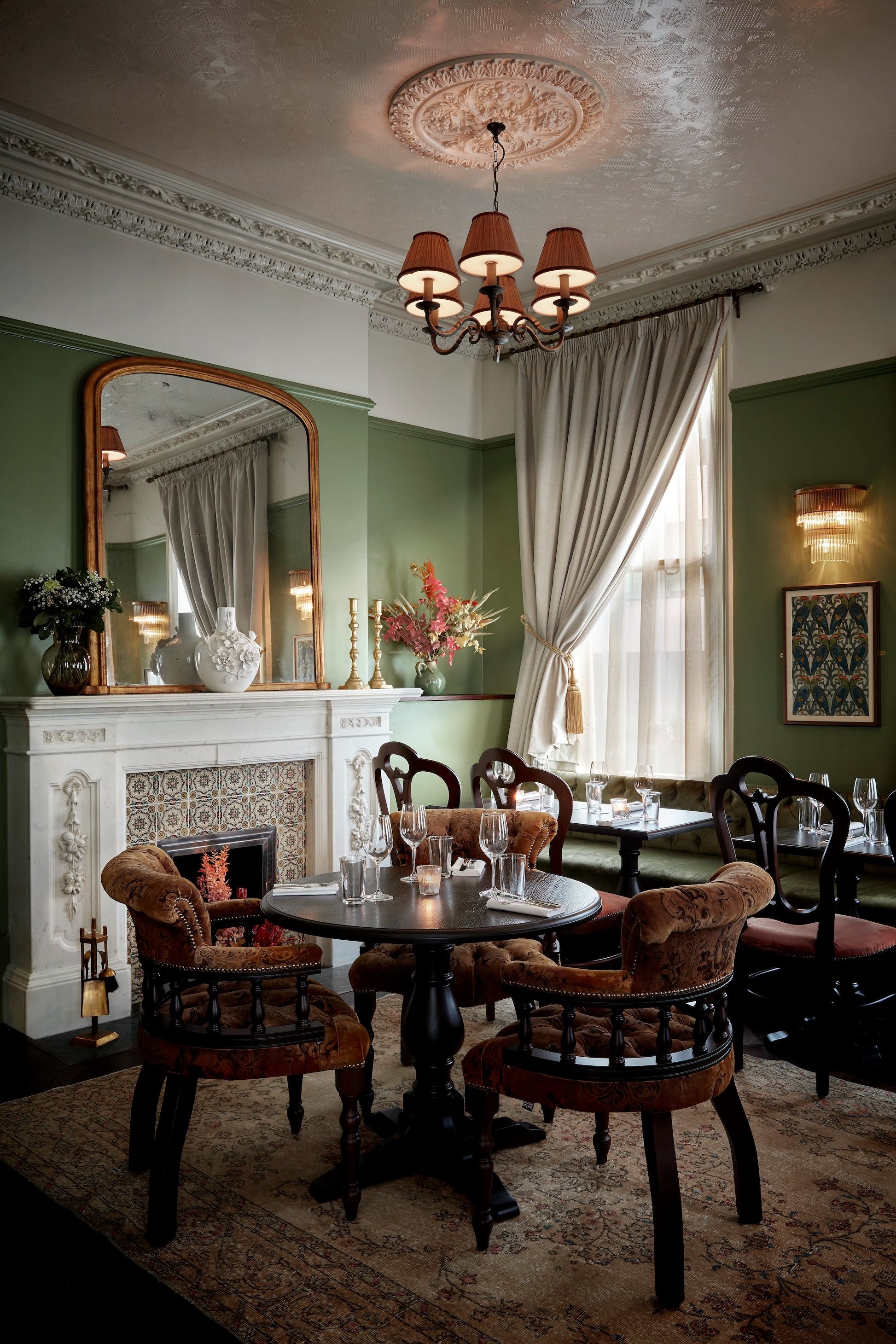 A far cry from Wetherspoons: Upstairs at The George image 2