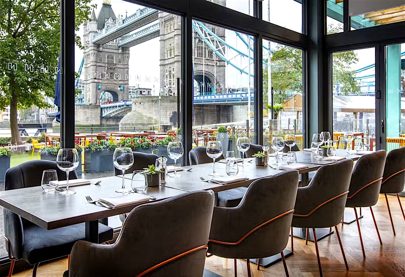 vicinity tower bridge bars 1