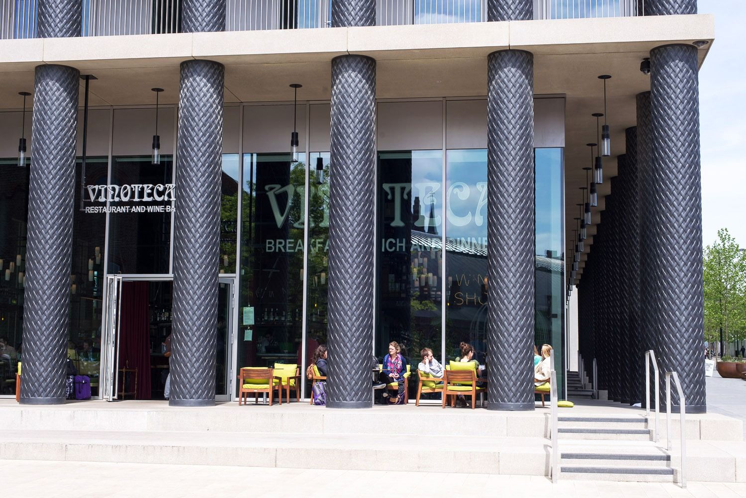 exterior of vinoteca kings cross london private dining