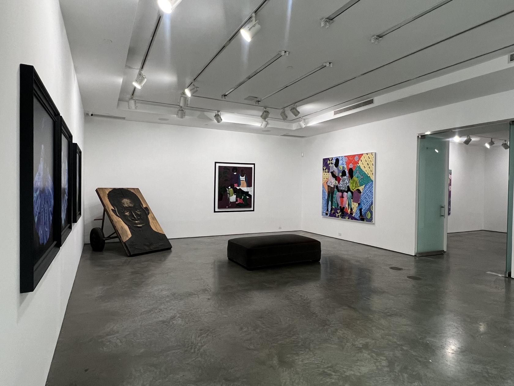 A private gallery in a bustling area: One Art Space image 2