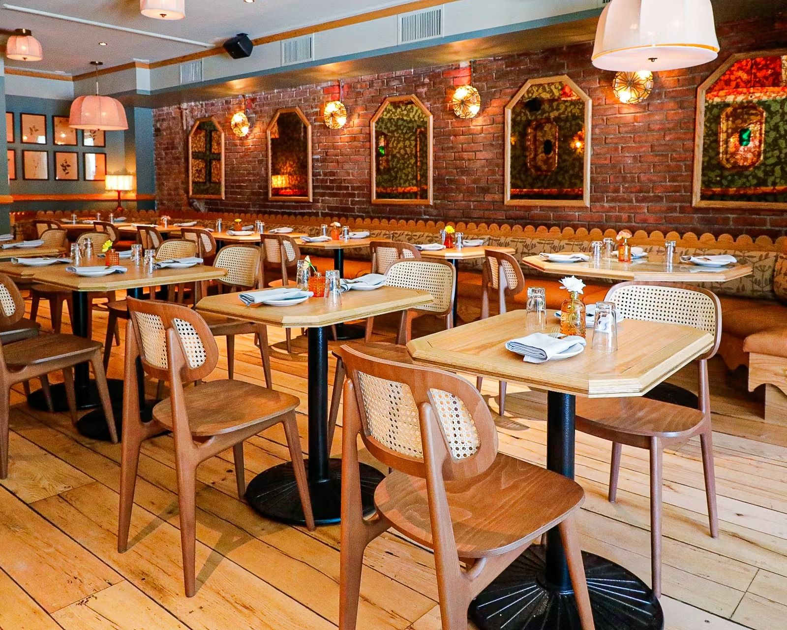 A botanical-inspired cocktail bar and dining destination under the High Line: Wildflower, Chelsea image 3