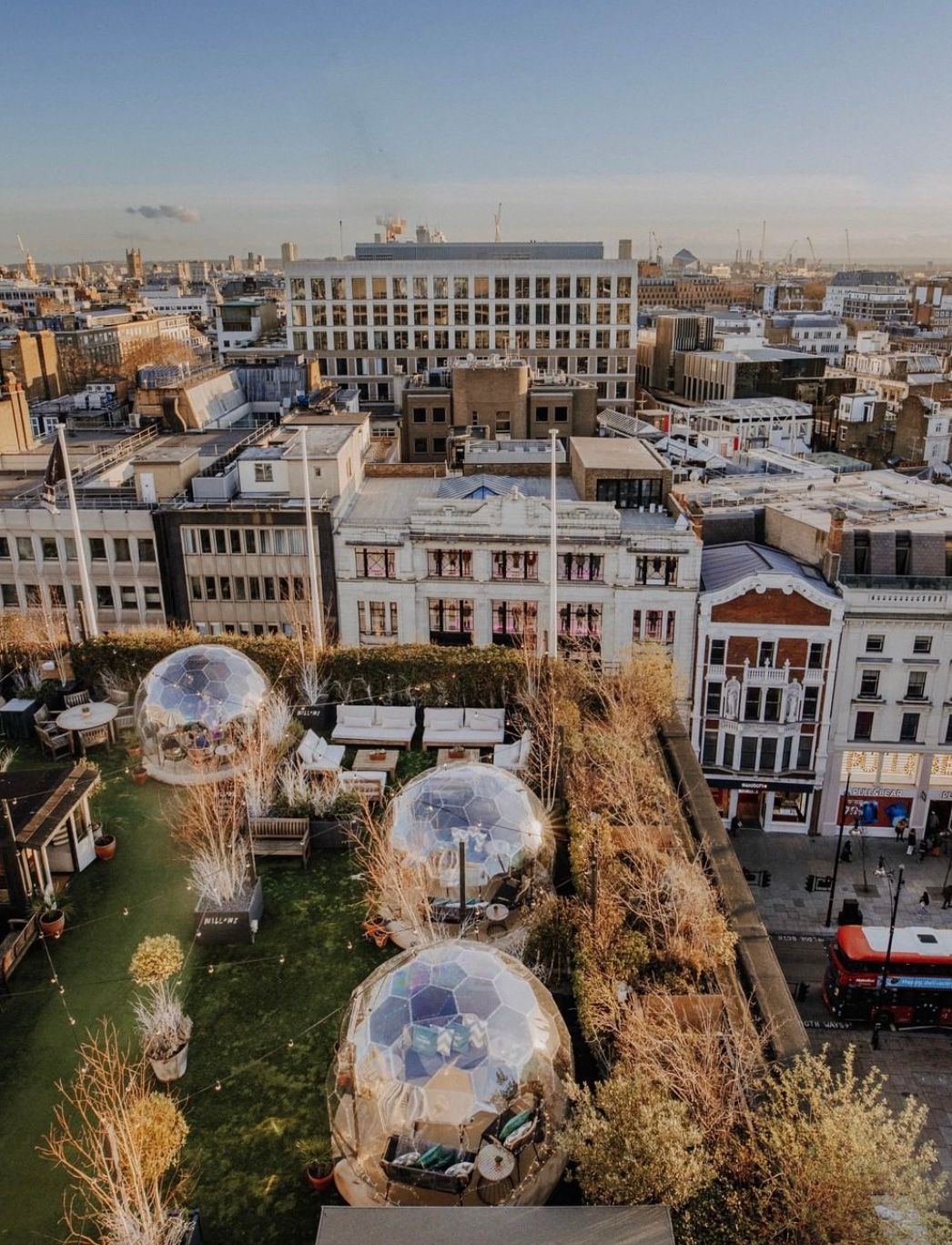 10 Fab Bars Near Oxford Street Hire Now