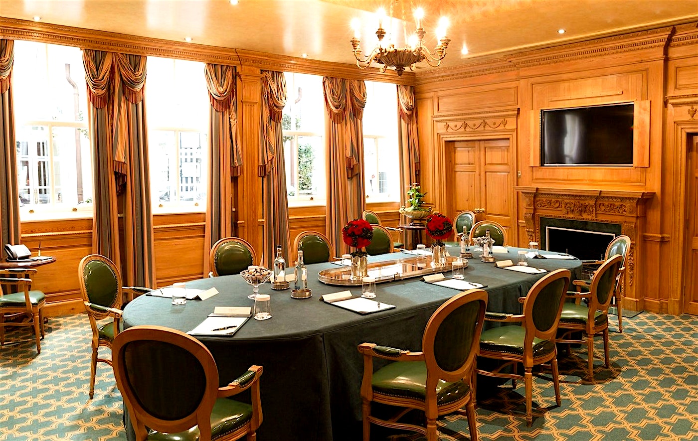 notting hill private dining at the windsor suite at the milestone hotel and residences