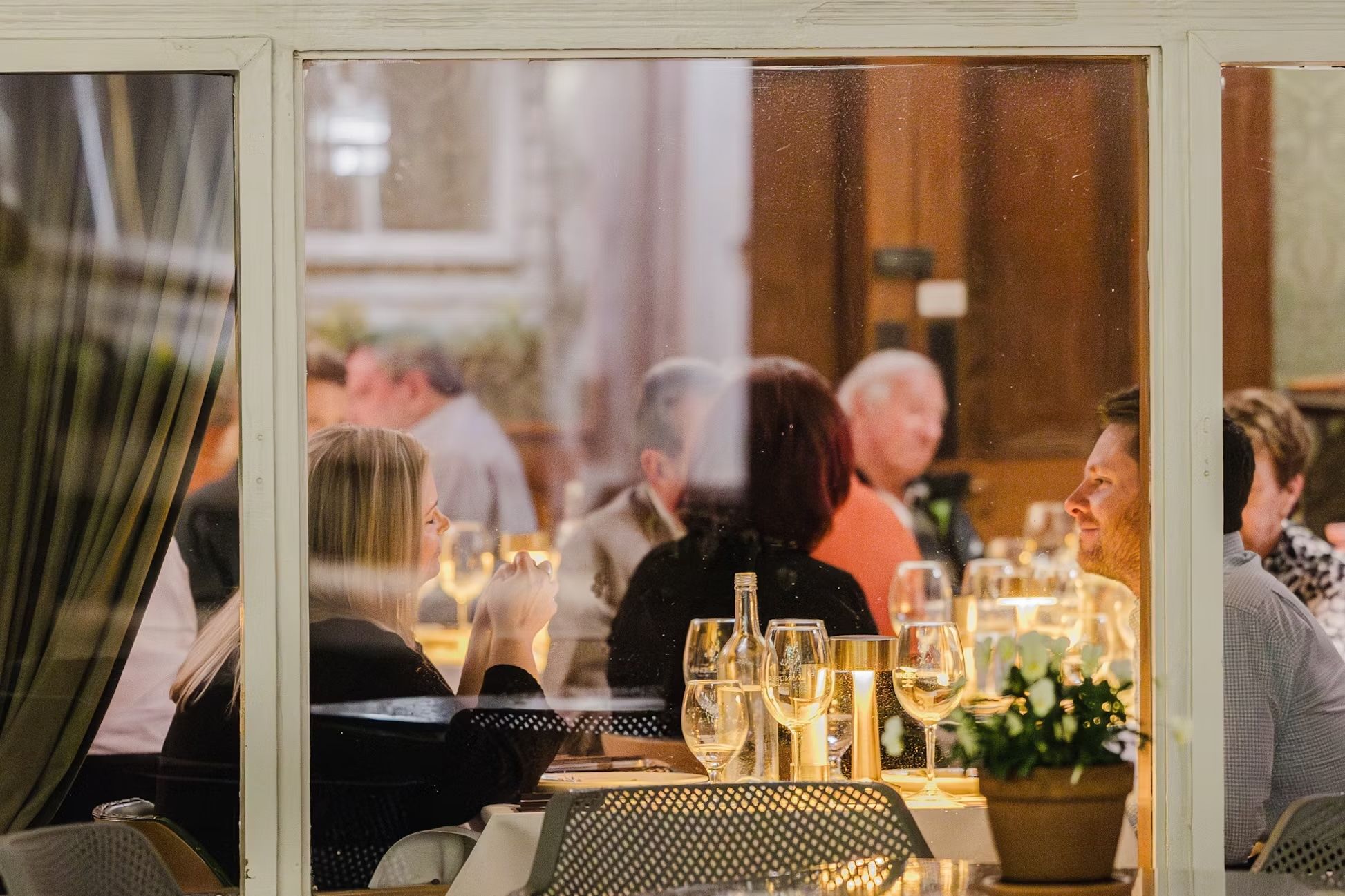 Zephyr Room, The Windsor Hotel image 3