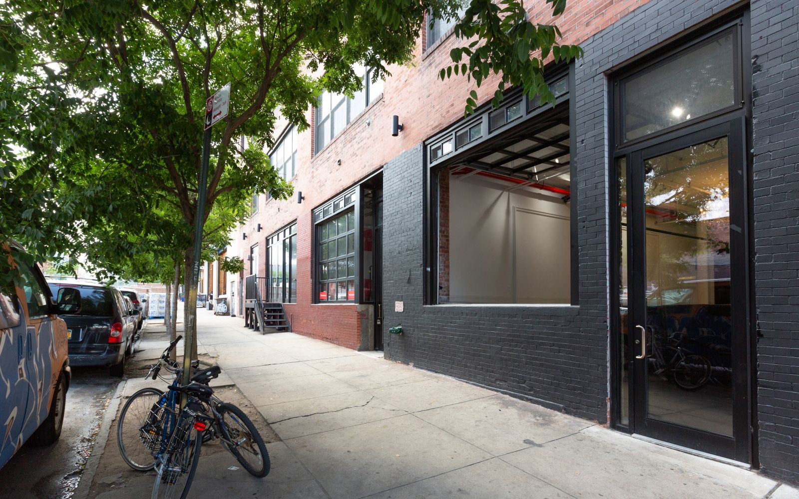 A highly reviewed Brooklyn gallery: Seven House Gallery image 2